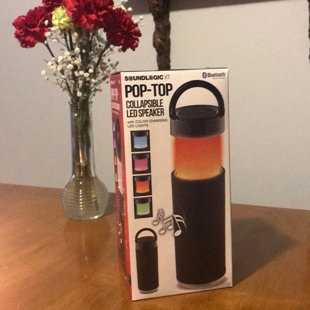 Pop-top collapsible LED speaker